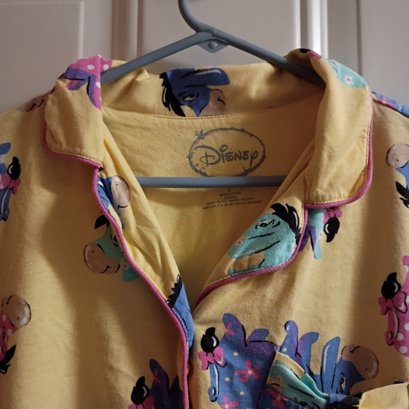 2/$10 Eeyore Disney Colorful Animal Print Yellow Pajama Top Large - Picture 4 of 8